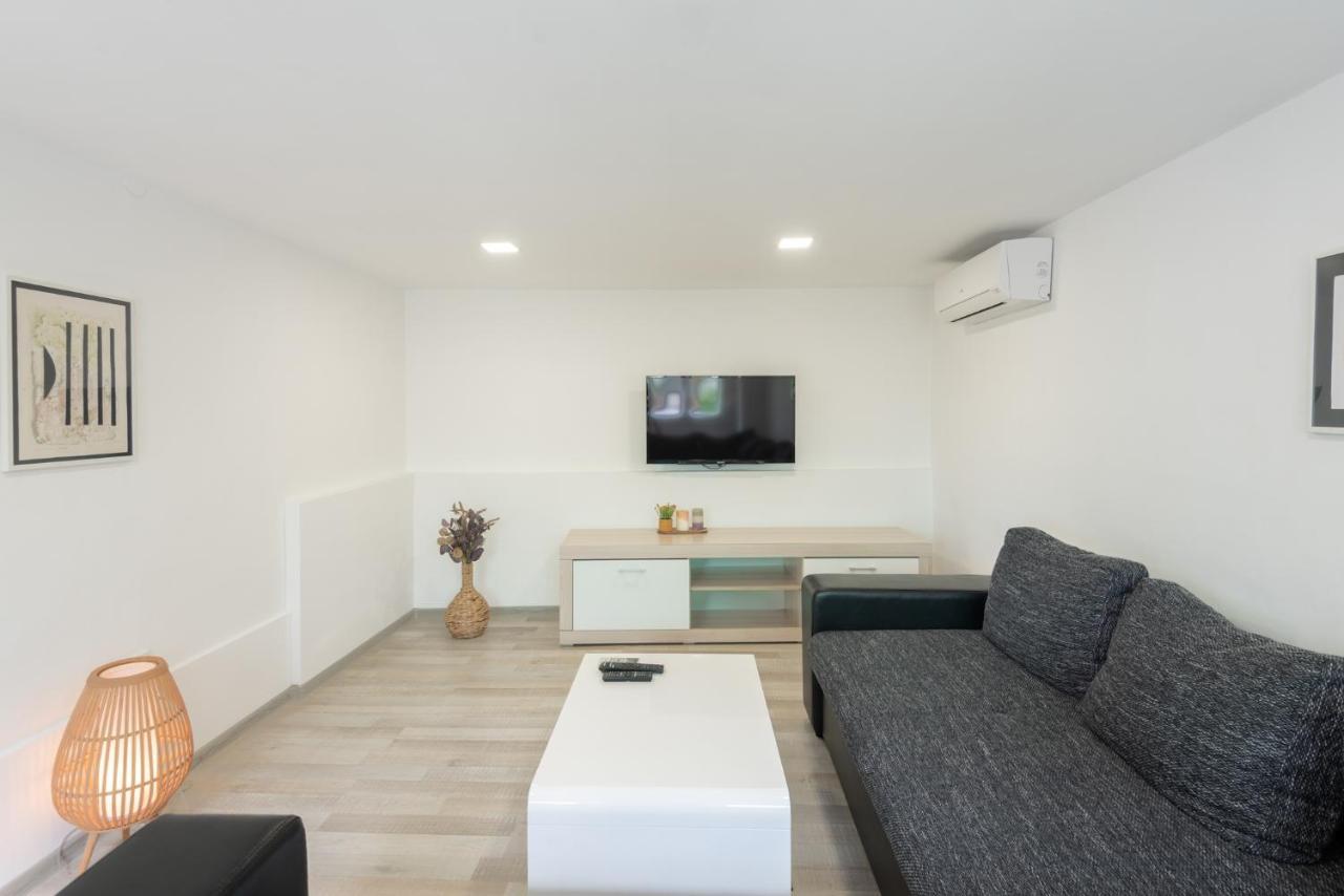 Apartment N&T Pula Exterior photo